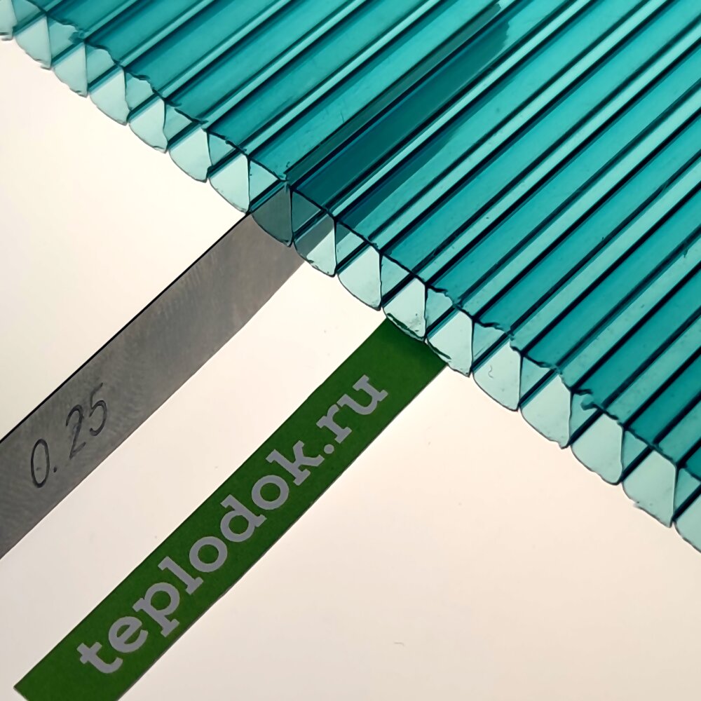 Сотовый поликарбонат 6 мм, зеленый, 0,77 кг/м2, лист 2,1х12м, Rational